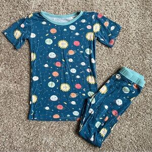 🆕 Little Sleepies Space planets solar system short sleeve pants pajamas size 5/6